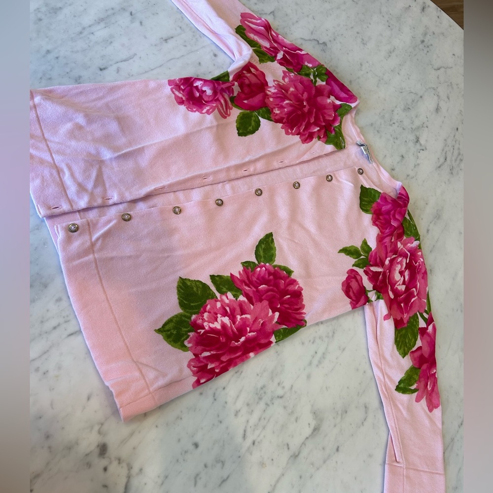 Isaac Mizrahi Pink Cardigan with Bright Rose Print and Green Leaves
